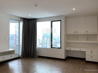 Wohnung zur Miete mit 4 Zimmer in Khlong Toei, Bangkok