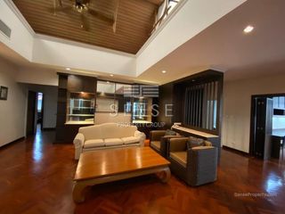 ให้เช่า 4 ห้องนอน คอนโด ใน วัฒนา, กรุงเทพฯ
