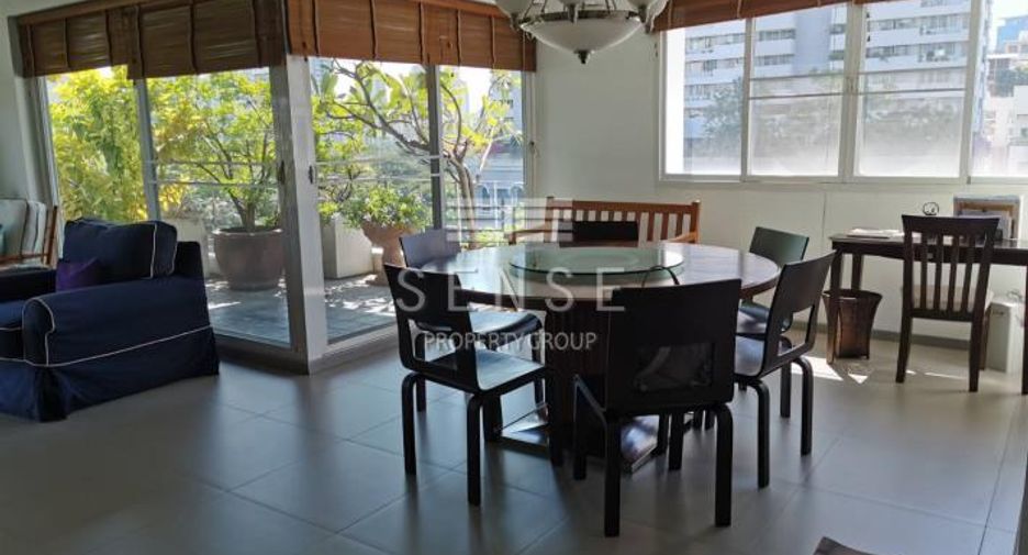 For sale 3 bedrooms condo in Watthana, Bangkok