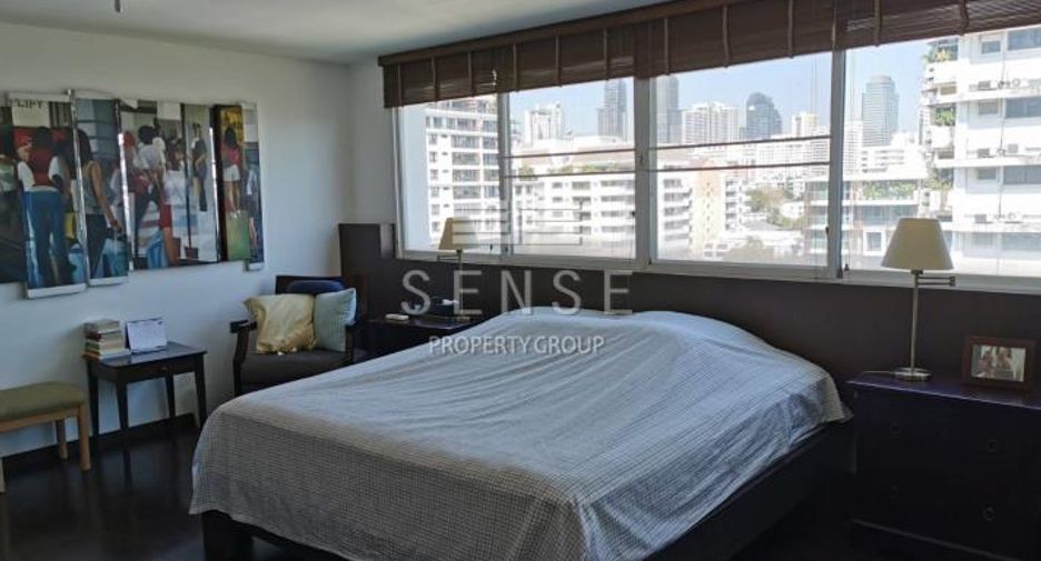 For sale 3 bedrooms condo in Watthana, Bangkok