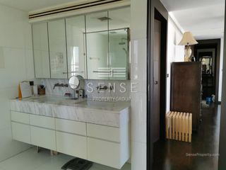 For sale 3 bedrooms condo in Watthana, Bangkok