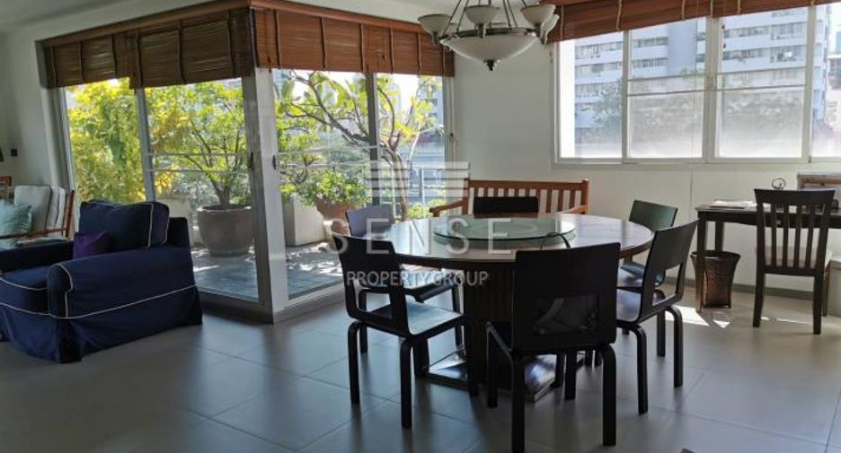 For sale 3 bedrooms condo in Watthana, Bangkok