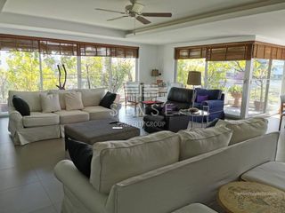 For sale 3 bedrooms condo in Watthana, Bangkok