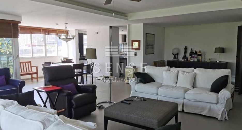For sale 3 bedrooms condo in Watthana, Bangkok