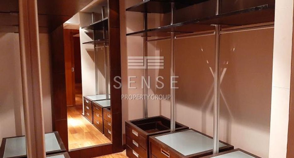 For sale 3 bedrooms condo in Pathum Wan, Bangkok