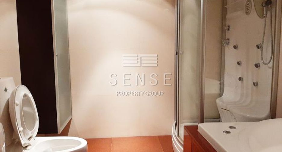 For sale 3 bedrooms condo in Pathum Wan, Bangkok