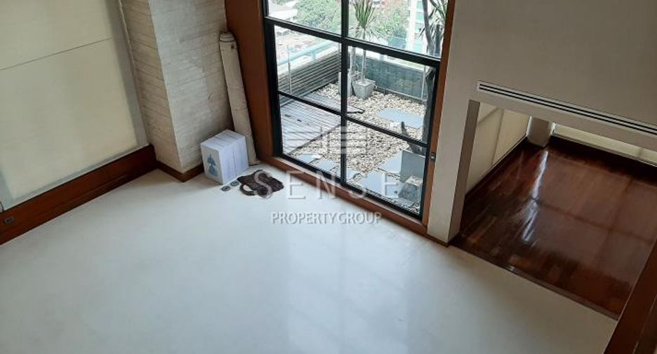 For sale 3 bedrooms condo in Pathum Wan, Bangkok