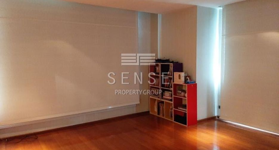For sale 3 bedrooms condo in Pathum Wan, Bangkok