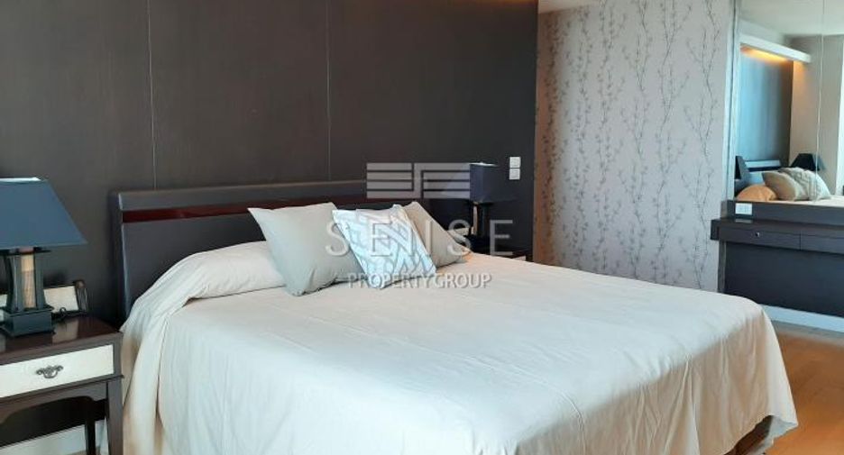 À louer 2 chambres condo à Pathum Wan, Bangkok