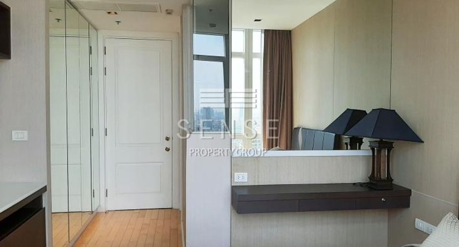 À louer 2 chambres condo à Pathum Wan, Bangkok
