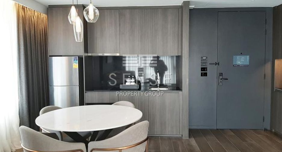 For rent 2 bedrooms condo in Pathum Wan, Bangkok