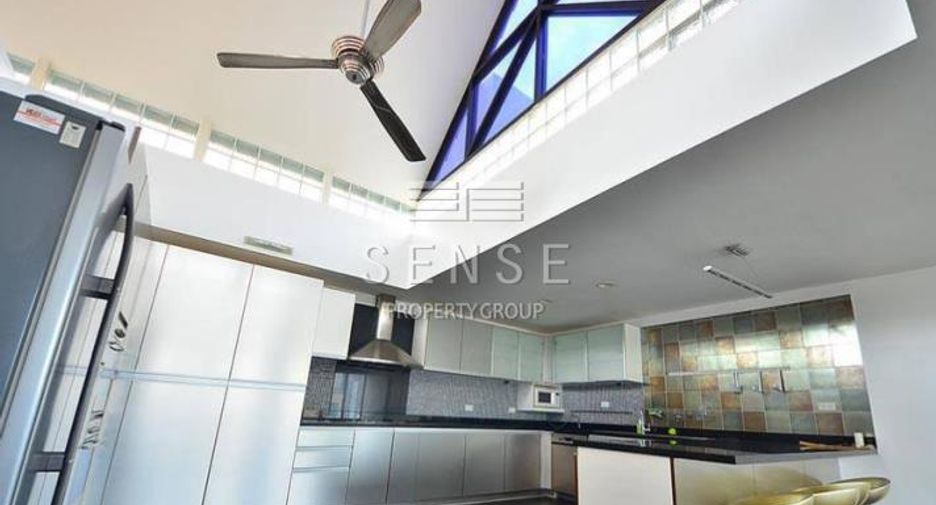 For rent 3 bedrooms condo in Watthana, Bangkok