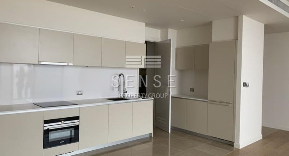For sale 3 bedrooms condo in Khlong San, Bangkok