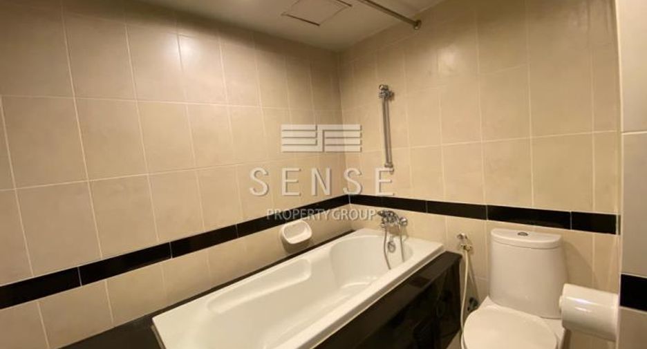 For rent 3 bedrooms condo in Sathon, Bangkok