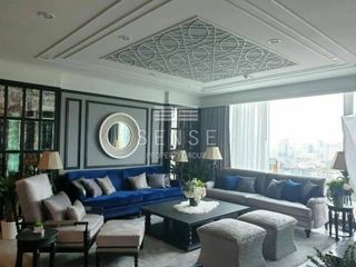 For rent 3 bedrooms condo in Pathum Wan, Bangkok