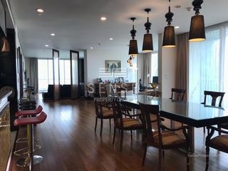For rent 3 bedrooms condo in Pathum Wan, Bangkok