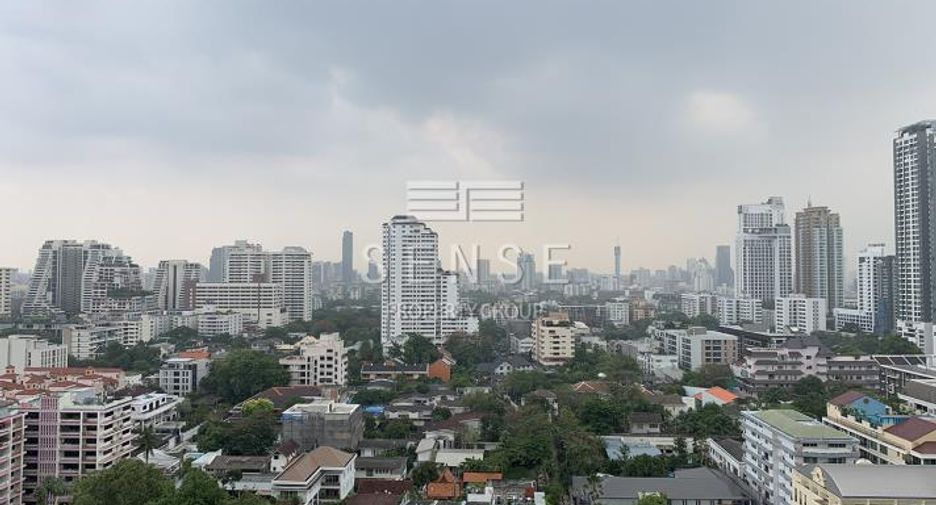 For rent 2 bedrooms condo in Watthana, Bangkok