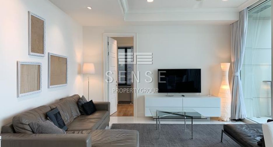 For rent 2 bedrooms condo in Watthana, Bangkok