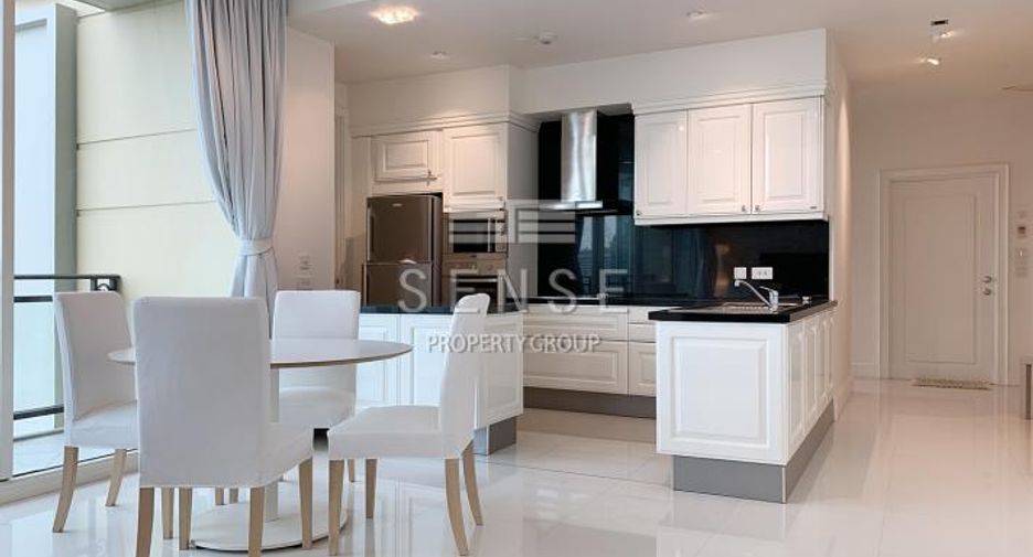 For rent 2 bedrooms condo in Watthana, Bangkok