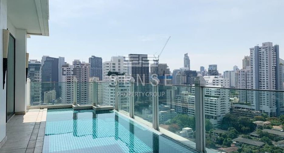 For rent 3 bedrooms condo in Watthana, Bangkok