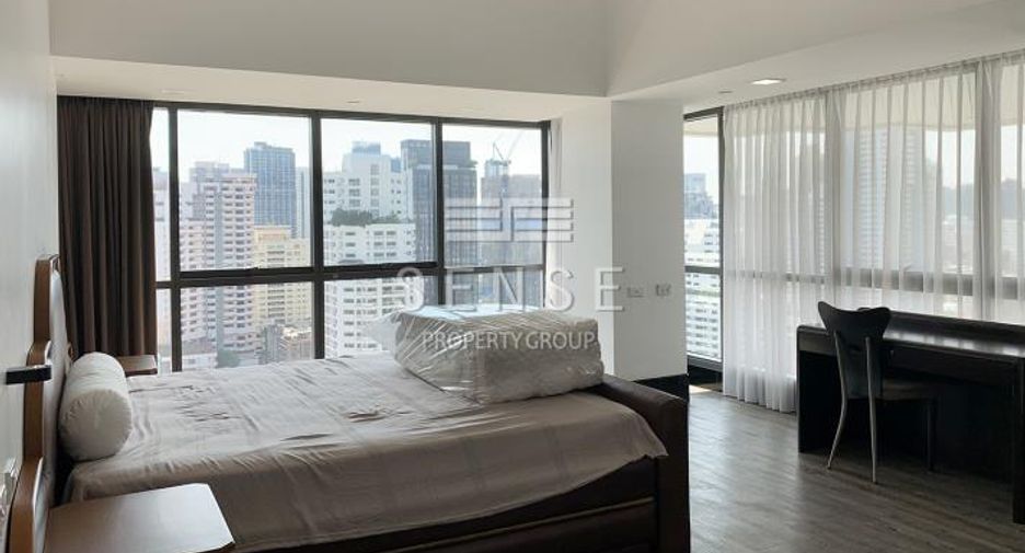 For rent 3 bedrooms condo in Watthana, Bangkok