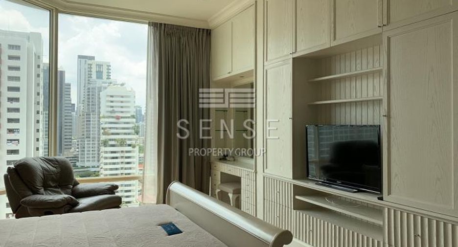 For rent 3 bedrooms condo in Watthana, Bangkok