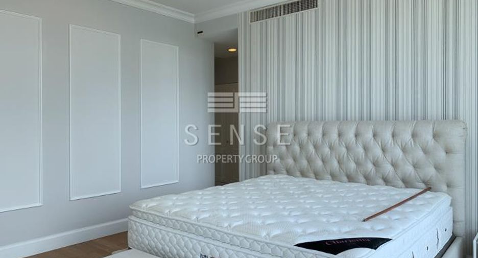 For rent 3 bedrooms condo in Watthana, Bangkok