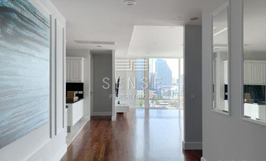 For rent 3 bedrooms condo in Watthana, Bangkok