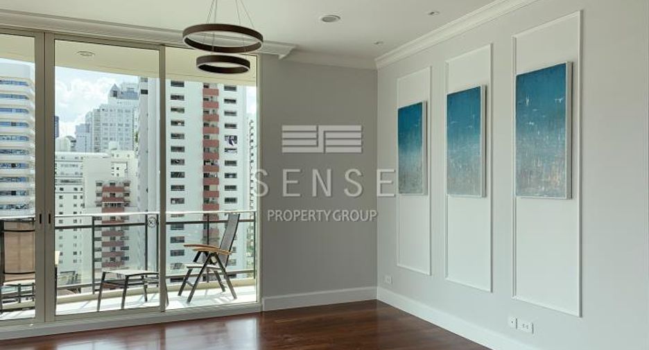 For rent 3 bedrooms condo in Watthana, Bangkok