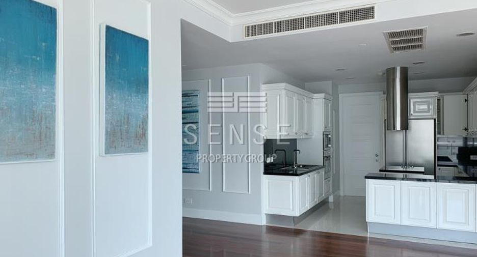 For rent 3 bedrooms condo in Watthana, Bangkok