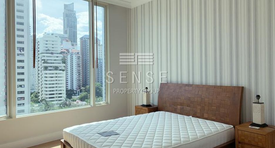 For rent 3 bedrooms condo in Watthana, Bangkok