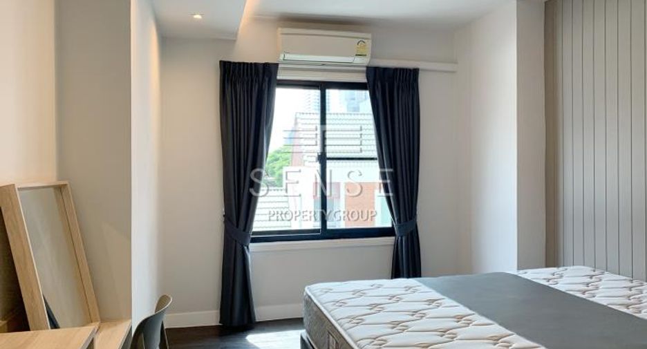 For rent 3 bedrooms condo in Watthana, Bangkok