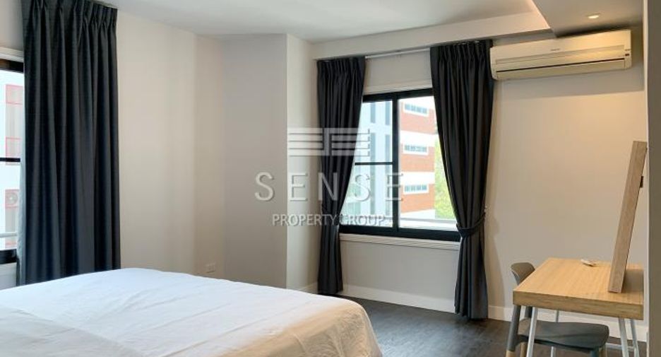 For rent 3 bedrooms condo in Watthana, Bangkok