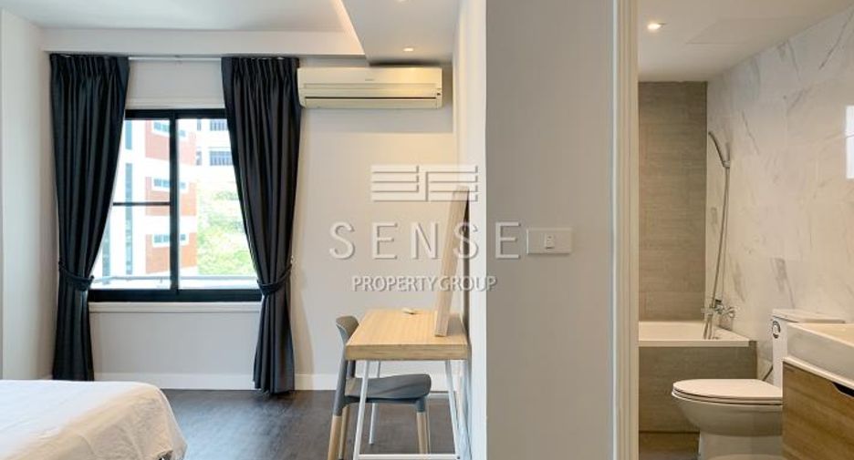 For rent 3 bedrooms condo in Watthana, Bangkok