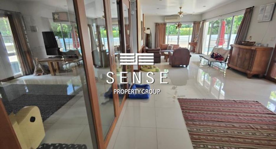 Casa en alquiler de 5 habitaciones en Suan Luang, Bangkok