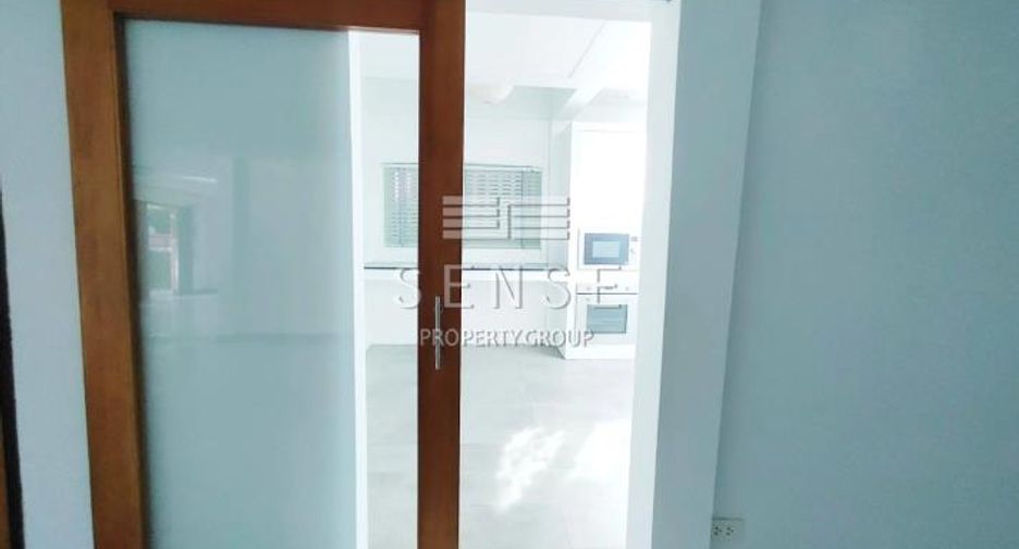 Casa en alquiler de 3 habitaciones en Suan Luang, Bangkok