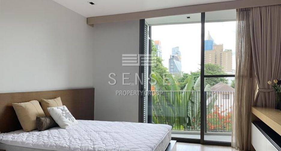 For rent 2 bedrooms condo in Watthana, Bangkok