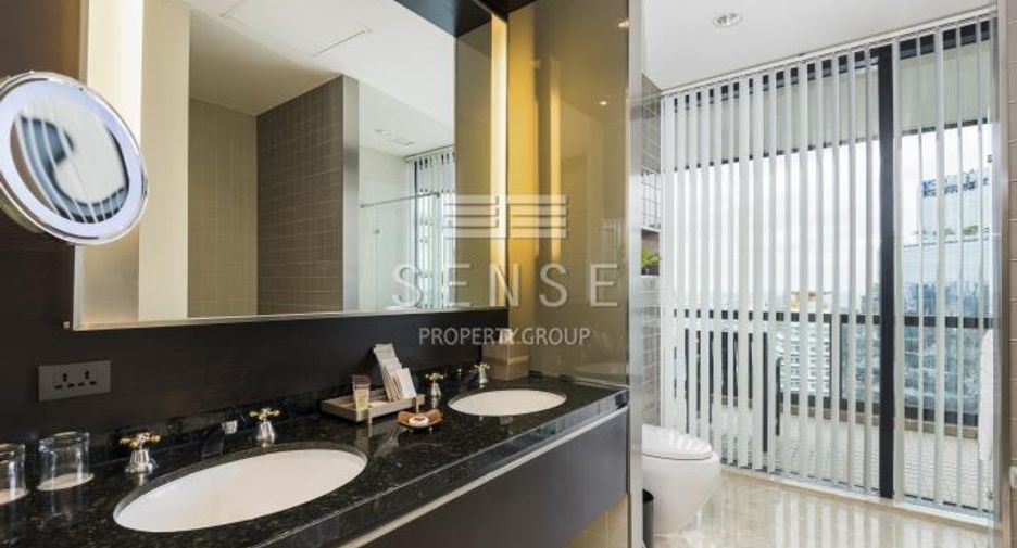 For rent 2 bedrooms condo in Khlong Toei, Bangkok