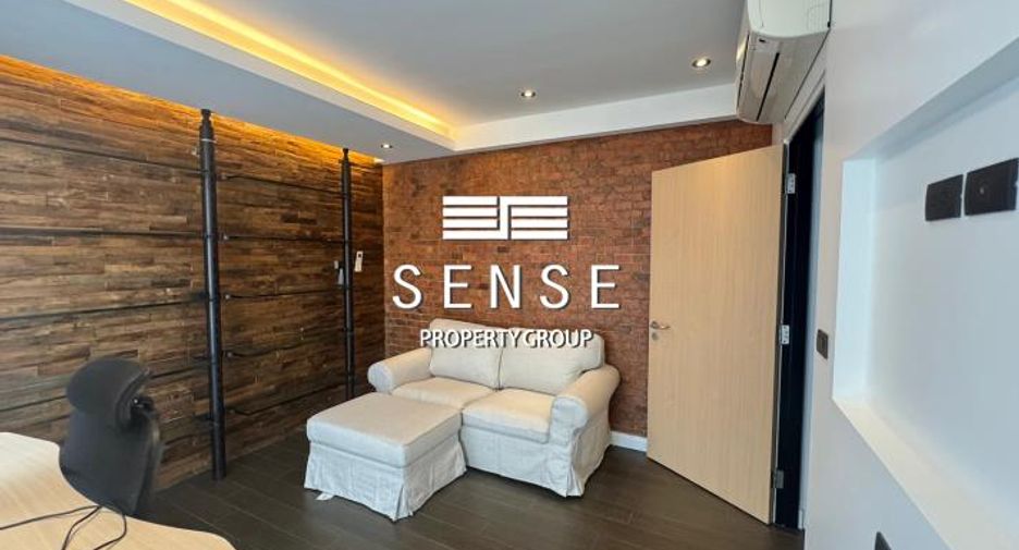 For rent 4 bedrooms condo in Watthana, Bangkok