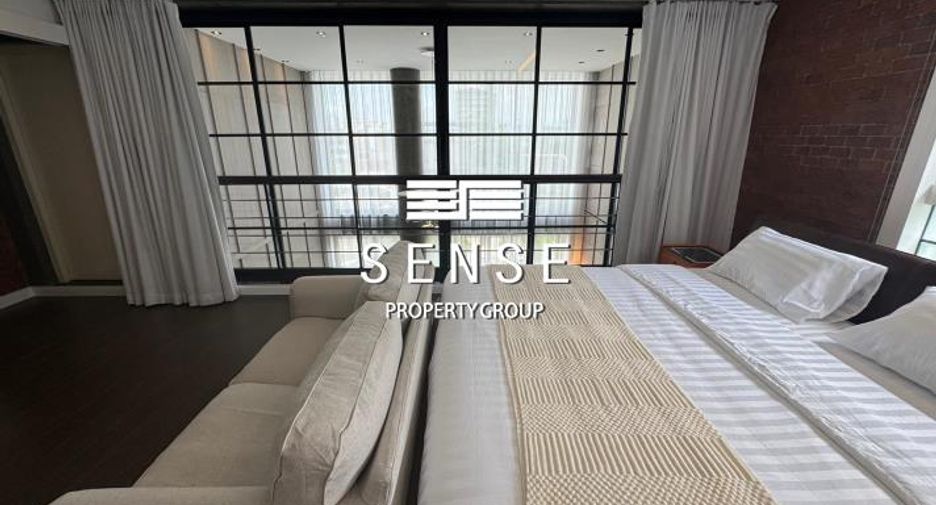 For rent 4 bedrooms condo in Watthana, Bangkok