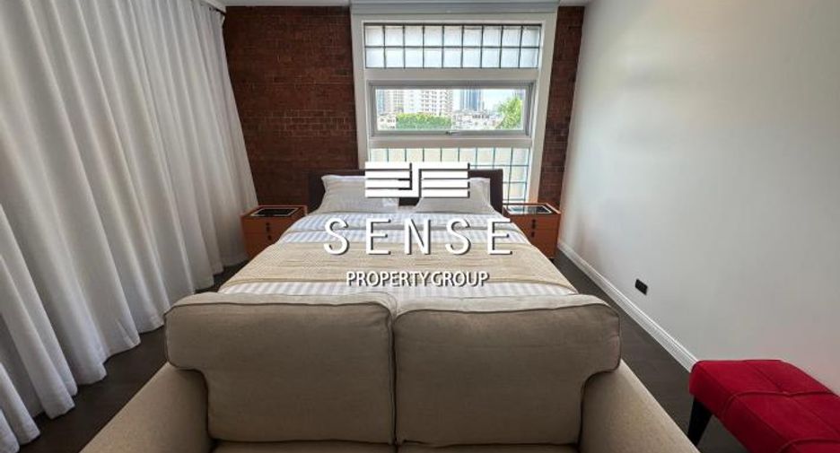 For rent 4 bedrooms condo in Watthana, Bangkok