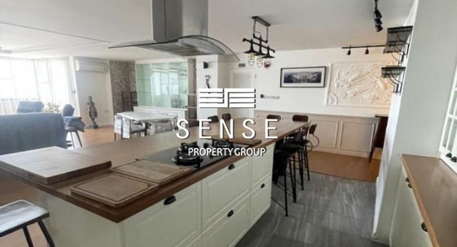 For rent 3 bedrooms condo in Watthana, Bangkok