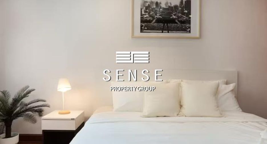 For sale and for rent 4 bedrooms townhouse in Watthana, Bangkok
