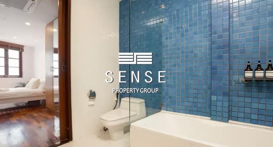 For sale and for rent 4 bedrooms townhouse in Watthana, Bangkok
