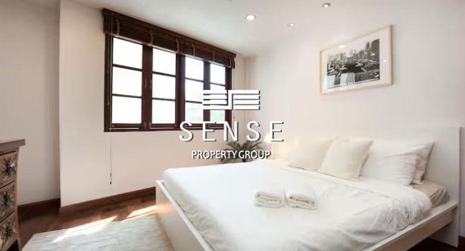 For sale and for rent 4 bedrooms townhouse in Watthana, Bangkok