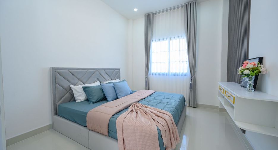 For sale 4 bedrooms house in Bang Lamung, Chonburi