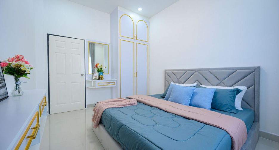 For sale 4 bedrooms house in Bang Lamung, Chonburi