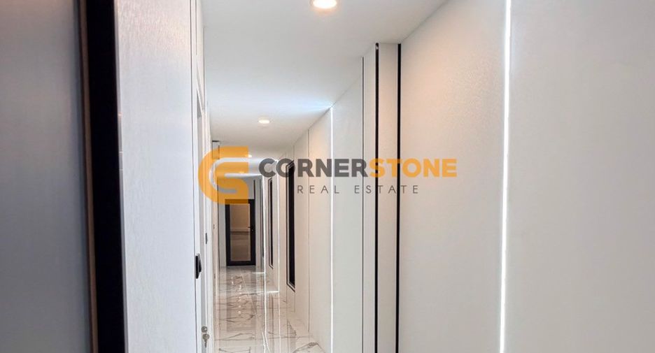 Haus zum Kauf mit 6 Zimmer in Bang Lamung, Chonburi