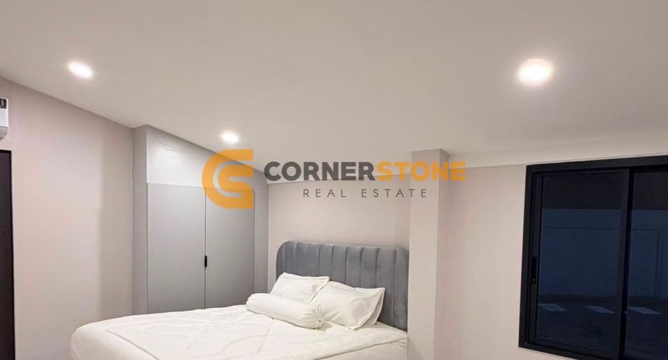 Haus zum Kauf mit 6 Zimmer in Bang Lamung, Chonburi
