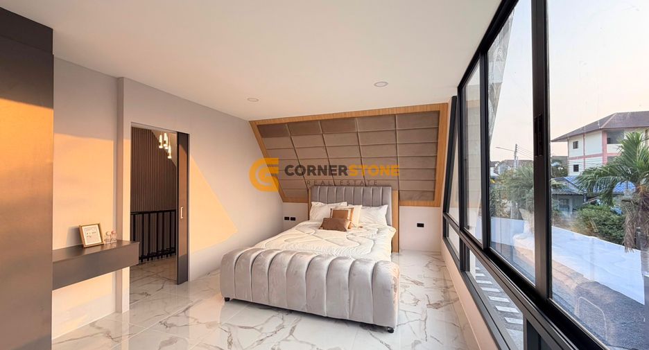 Haus zum Kauf mit 6 Zimmer in Bang Lamung, Chonburi